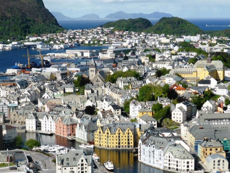 Ålesund Norwegia atrakcje turystyczne